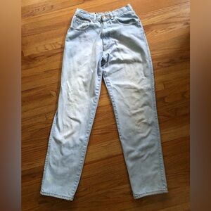 Light Wash Women's Mid-Rise Jeans